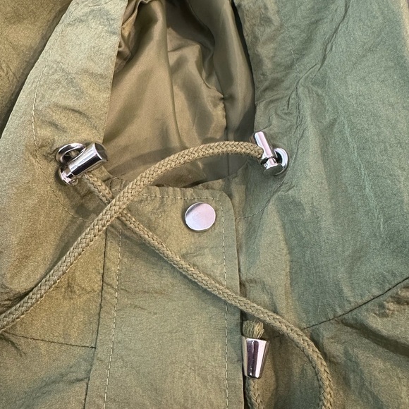 CISONO LA Cropped Hooded Starter Windbreaker Green Neutral Tone Jacket, Large - Picture 10 of 12